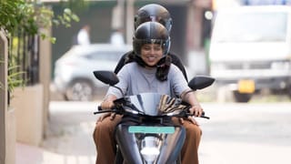 ಕರ್ನಾಟಕದಲ್ಲಿ ಬಹಳ ಹೆಚ್ಚಾಗುತ್ತಿವೆ ಎಲೆಕ್ಟ್ರಿಕ್ ಸ್ಕೂಟರ್, ಬೈಕುಗಳು; ರಾಜ್ಯದ ಇವಿ ನೀತಿಗಳೇ ಇದಕ್ಕೆ ಕಾರಣವಾ?