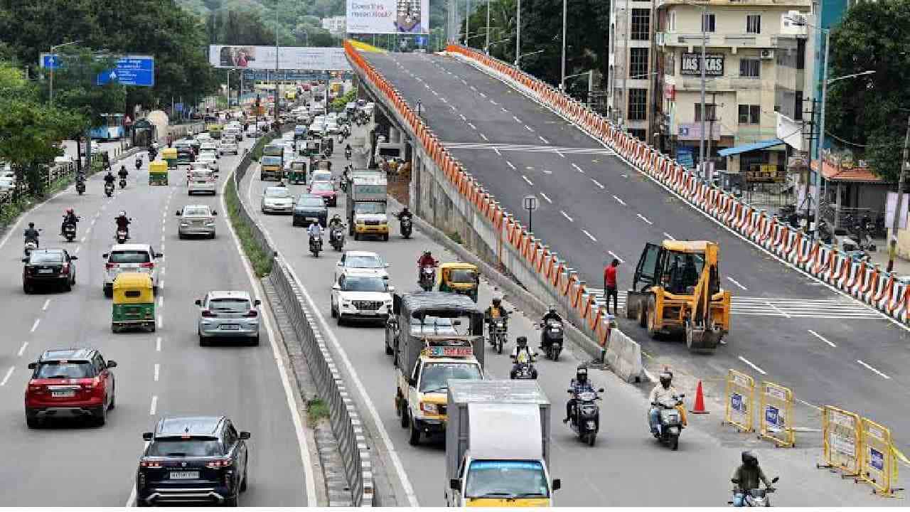 ಬೆಂಗಳೂರಿನಲ್ಲಿ ಹೊಸ ಟ್ರಾಫಿಕ್ ರೂಲ್ಸ್:5 ಫ್ಲೈಓವರ್​​ಗಳ ಮೇಲೆ ವಾಹನ ಸಂಚಾರಕ್ಕೆ ಬ್ರೇಕ್!