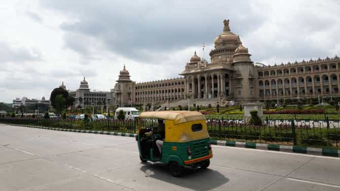 ಫ್ರೀಡಂ ಹಬ್ಬ: ಈ ಮಾರ್ಗಗಳಲ್ಲಿ ವಾಹನ ಸಂಚಾರ ನಿರ್ಬಂಧ