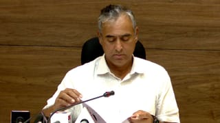 SIR: ಬೆಂಗಳೂರಿನ ಅರ್ಧದಷ್ಟು ಮತದಾರರು ASDDO ಪಟ್ಟಿಗೆ; 24 ಲಕ್ಷದಷ್ಟು ಮತದಾರರಿಗೆ ನೋಟಿಸ್​