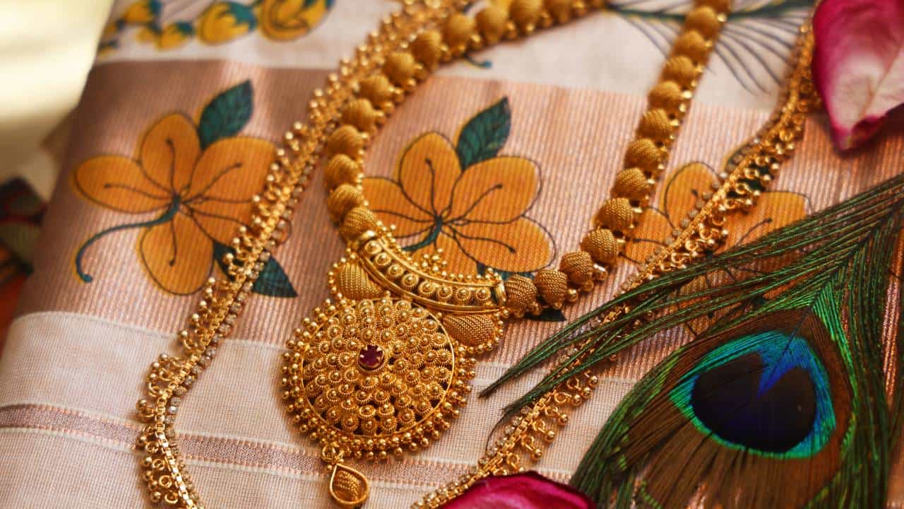 Gold Rates 18 Aug: ಚಿನ್ನದ ಬೆಲೆ ಅಲ್ಪ ಏರಿಕೆ; ಮೂರು ದಿನಗಳಿಂದ ಆದ ಒಟ್ಟು ಏರಿಕೆ 275 ರೂ
