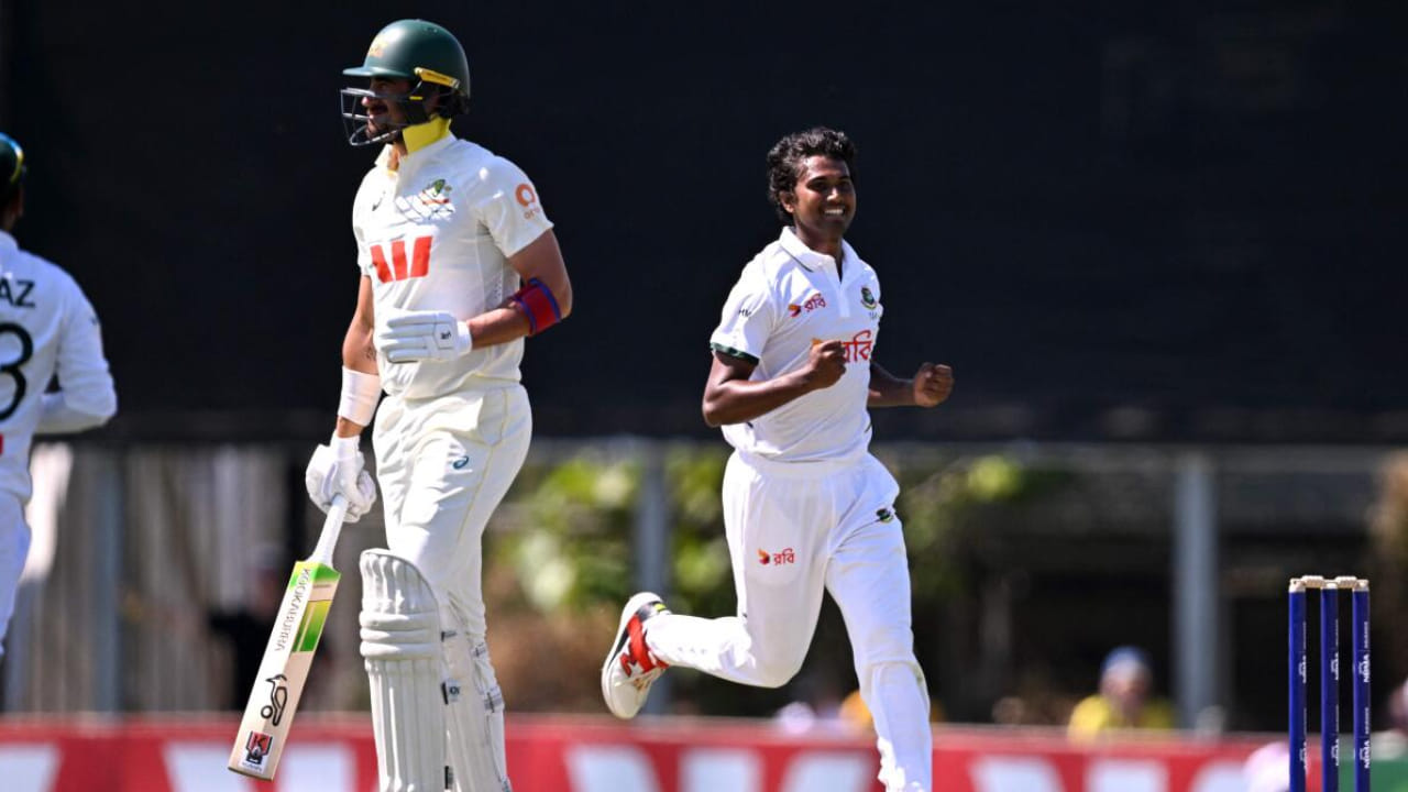 ಆಸ್ಟ್ರೇಲಿಯಾ ತಂಡವನ್ನು ಇಷ್ಟು ಕಡಿಮೆ ಮೊತ್ತಕ್ಕೆ ಆಲೌಟ್ ಮಾಡುವಲ್ಲಿ ಬಾಂಗ್ಲಾದೇಶದ ವೇಗಿ ಹಸನ್ ಮಹಮೂದ್ ಪ್ರಮುಖ ಪಾತ್ರವಹಿಸಿದರು. ಹಸನ್ ಮಹಮೂದ್ ಮೊದಲ ಇನ್ನಿಂಗ್ಸ್ನಲ್ಲಿ ಆಸೀಸ್ ಆರಂಭಿಕ ಟ್ರಾವಿಸ್ ಹೆಡ್ ಮತ್ತು ಅನುಭವಿ ಬ್ಯಾಟ್ಸ್ಮನ್ ಸ್ಟೀವ್ ಸ್ಮಿತ್ ಸೇರಿದಂತೆ ಬರೋಬ್ಬರಿ ಆರು ಆಟಗಾರರನ್ನು ಔಟ್ ಮಾಡಿದರು.