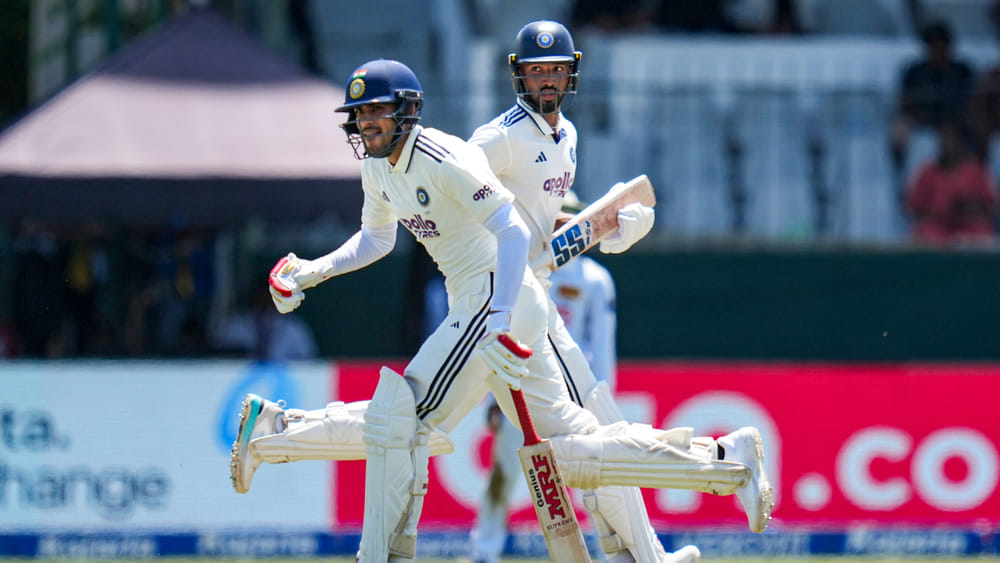 IND vs SL: ಪ್ರಮುಖ ವಿಕೆಟ್‌ಗಳನ್ನು ಕಳೆದುಕೊಂಡು 300 ರನ್ ಕಲೆಹಾಕಿದ ಭಾರತ