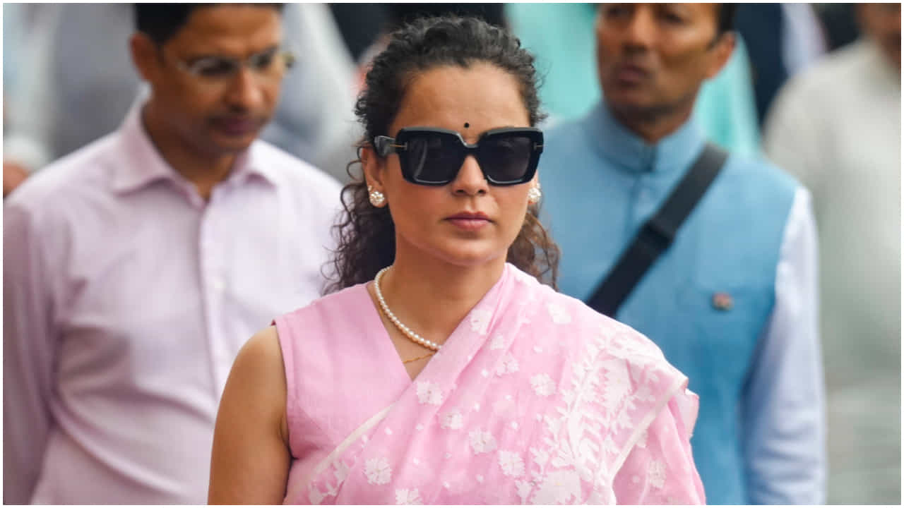 ‘ಜಂತರ್ ಮಂತರ್ ಪ್ರತಿಭಟನೆಯಲ್ಲಿ ಇದ್ದ ಬಹುತೇಕರು ಜೆನ್ ಜಿ ಅಲ್ಲ’ ಎಂದ ಕಂಗನಾ ರಣಾವತ್ ‘ಜಂತರ್ ಮಂತರ್ ಪ್ರತಿಭಟನೆಯಲ್ಲಿ ಇದ್ದ ಬಹುತೇಕರು ಜೆನ್ ಜಿ ಅಲ್ಲ’ ಎಂದ ಕಂಗನಾ ರಣಾವತ್