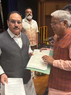 ಚಿತ್ರದುರ್ಗ ವೈದ್ಯ ಕಾಲೇಜಿಗೆ ಮಂಜೂರಾತಿಗೆ ಕೇಂದ್ರ ಸಚಿವ ನಡ್ಡಾಗೆ ಸಂಸದ ಕಾರಜೋಳ ಮನವಿ