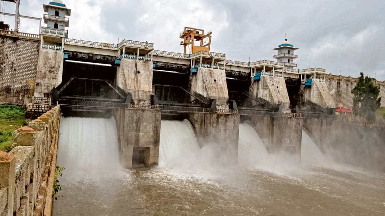 Karnataka Dam Water Level: ಕೆಆರ್ಎಸ್, ಆಲಮಟ್ಟಿಗೆ ಬೃಹತ್ ಒಳಹರಿವು! ಜಲಾಶಯಗಳ ಇಂದಿನ ನೀರಿನ ಮಟ್ಟ ಇಲ್ಲಿದೆ Karnataka Dam Water Level: ಕೆಆರ್ಎಸ್, ಆಲಮಟ್ಟಿಗೆ ಬೃಹತ್ ಒಳಹರಿವು! ಜಲಾಶಯಗಳ ಇಂದಿನ ನೀರಿನ ಮಟ್ಟ ಇಲ್ಲಿದೆ