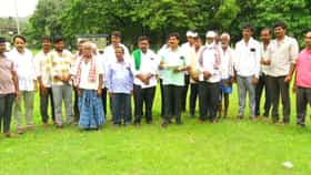 ರೈತರ ಜಮೀನು ಕಬಳಿಸಲು ಅಧಿಕಾರಿಗಳಿಂದಲೇ ಸಂಚು?