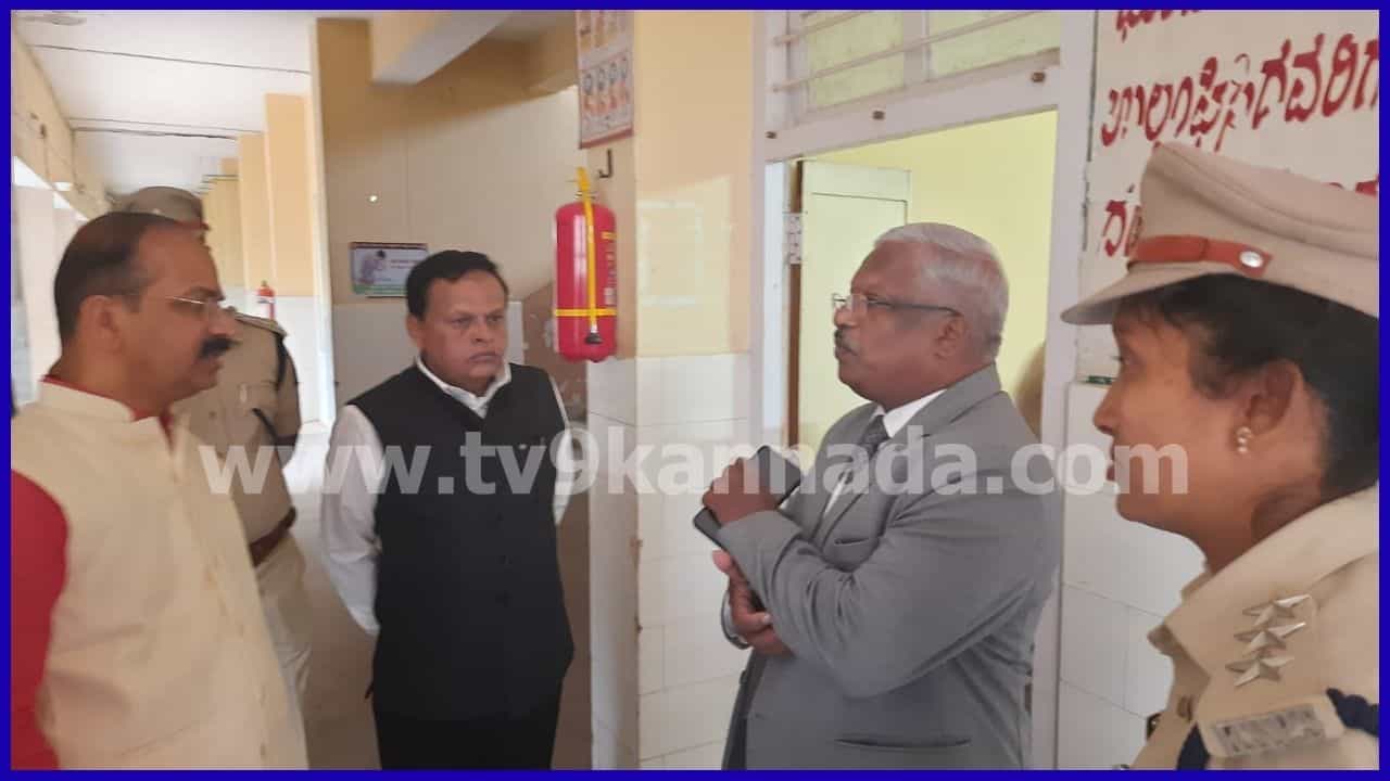 ಜೈಲಲ್ಲಿರಬೇಕಿದ್ದ ಆರೋಪಿಗೆ ಮಿಮ್ಸ್​ನಲ್ಲಿ ರಾಜಾತಿಥ್ಯ: ಜಿಲ್ಲಾ ನ್ಯಾಯಾಧೀಶರ ದಿಢೀರ್ ದಾಳಿ ವೇಳೆ ಯುವತಿ ಜತೆ ಸಿಕ್ಕಿಬಿದ್ದ ಆರೋಪಿ!