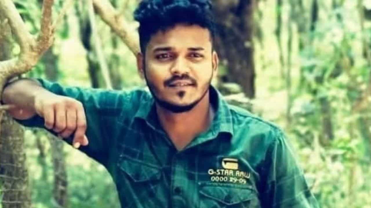 'ಪೊಲೀಸರಿಗೆ ಶರಣಾಗೋ ಮುಂಚೆ ನಿನ್ನ ಕೊಲ್ಲದೆ ಬಿಡುವುದಿಲ್ಲ': ಮಂಗಳೂರಿನ ನರ್ಸ್ಗೆ ವಾಟ್ಸಾಪ್ನಲ್ಲಿ ಜೀವಬೆದರಿಕೆ 'ಪೊಲೀಸರಿಗೆ ಶರಣಾಗೋ ಮುಂಚೆ ನಿನ್ನ ಕೊಲ್ಲದೆ ಬಿಡುವುದಿಲ್ಲ': ಮಂಗಳೂರಿನ ನರ್ಸ್ಗೆ ವಾಟ್ಸಾಪ್ನಲ್ಲಿ ಜೀವಬೆದರಿಕೆ