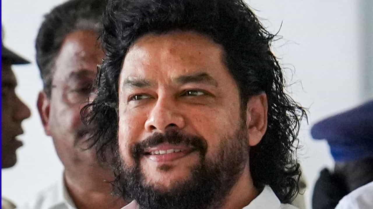ಸಚಿವ ನಾಗೇಂದ್ರ ರಾಜೀನಾಮೆಗೆ ಹೈಕಮಾಂಡ್ ಸಂದೇಶ! ಒಂದೆರಡು ದಿನದಲ್ಲಿ ಪದತ್ಯಾಗ ಸಾಧ್ಯತೆ ಸಚಿವ ನಾಗೇಂದ್ರ ರಾಜೀನಾಮೆಗೆ ಹೈಕಮಾಂಡ್ ಸಂದೇಶ! ಒಂದೆರಡು ದಿನದಲ್ಲಿ ಪದತ್ಯಾಗ ಸಾಧ್ಯತೆ