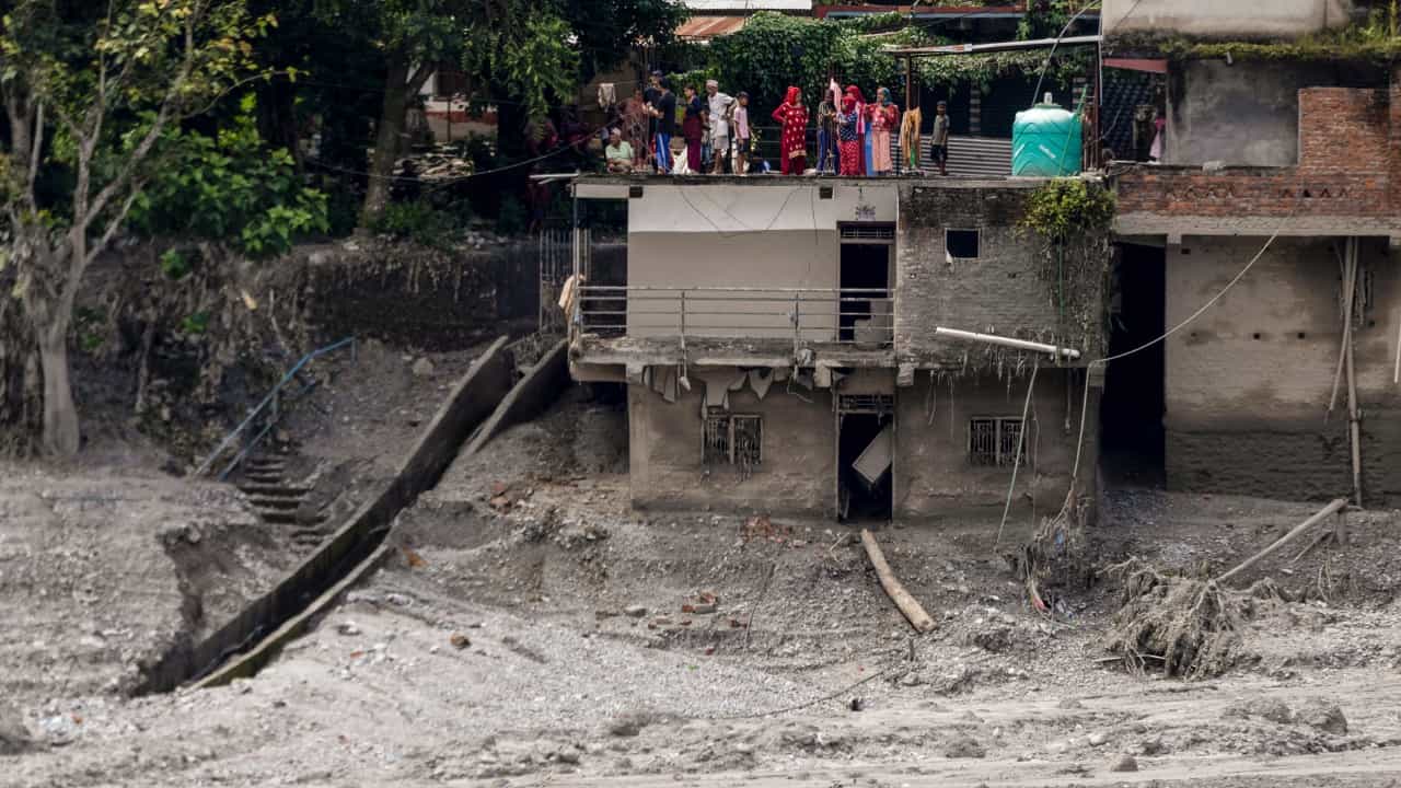 Nepal Flash Floods: ನೇಪಾಳ ಪ್ರವಾಹದಲ್ಲಿ ಕನ್ನಡಿಗರಿಗೆ ಆಘಾತ: 17 ಮಂದಿ ಸಂಪರ್ಕಕ್ಕೆ ಸಿಗದೆ ಆತಂಕ Nepal Flash Floods: ನೇಪಾಳ ಪ್ರವಾಹದಲ್ಲಿ ಕನ್ನಡಿಗರಿಗೆ ಆಘಾತ: 17 ಮಂದಿ ಸಂಪರ್ಕಕ್ಕೆ ಸಿಗದೆ ಆತಂಕ