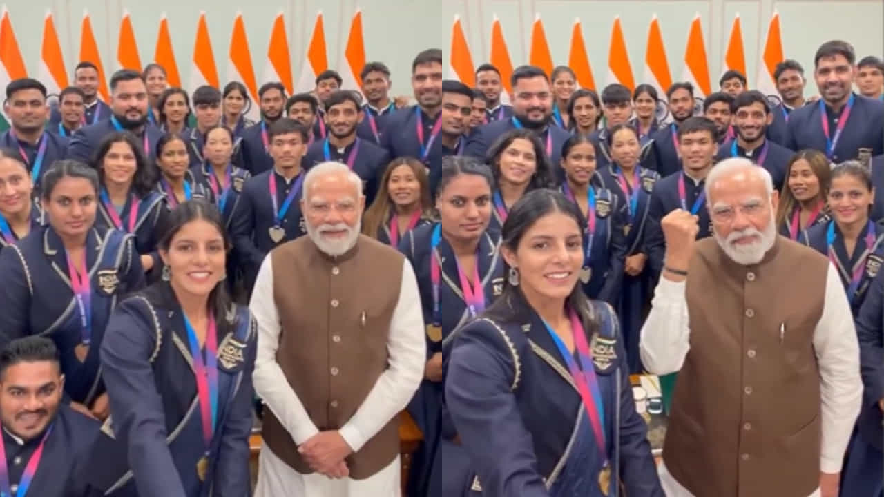 ಕಾಮನ್ವೆಲ್ತ್ ಗೇಮ್ಸ್ ಪದಕ ವಿಜೇತರನ್ನು ಭೇಟಿ ಮಾಡಿದ ಪ್ರಧಾನಿ ಮೋದಿ ಕಾಮನ್ವೆಲ್ತ್ ಗೇಮ್ಸ್ ಪದಕ ವಿಜೇತರನ್ನು ಭೇಟಿ ಮಾಡಿದ ಪ್ರಧಾನಿ ಮೋದಿ