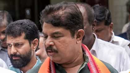 ‘ಕಾಂಗ್ರೆಸ್ ಶಾಸಕರಿಂದಲೇ ಸರ್ಕಾರದ ಲೂಟಿ ವ್ಯವಹಾರ ಬಯಲು’: ಅಶೋಕ್ ವಾಗ್ದಾಳಿ