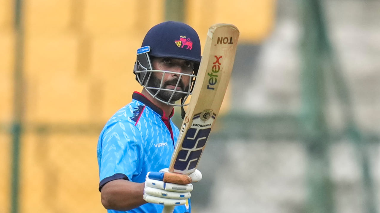 ಇನ್ನು ಈ ಲೀಗ್ನಲ್ಲಿರುವ ಏಕೈಕ ಭಾರತೀಯ ಆಟಗಾರ ರಹಾನೆ ಅಲ್ಲ. ಅವರ ಜೊತೆಗೆ ರವಿಚಂದ್ರನ್ ಅಶ್ವಿನ್ ಈಗಾಗಲೇ ಇಟಿಪಿಎಲ್ ಸೇರಿದ್ದಾರೆ. ಅವರು ರಾಹುಲ್ ದ್ರಾವಿಡ್ ಒಡೆತನದ ಡಬ್ಲಿನ್ ಗಾರ್ಡಿಯನ್ಸ್ ತಂಡದ ಪರ ಆಡಲಿದ್ದಾರೆ ಮತ್ತು ಮಾರ್ಗದರ್ಶಕರಾಗಿಯೂ ಸೇವೆ ಸಲ್ಲಿಸಲಿದ್ದಾರೆ(PC-PTI).