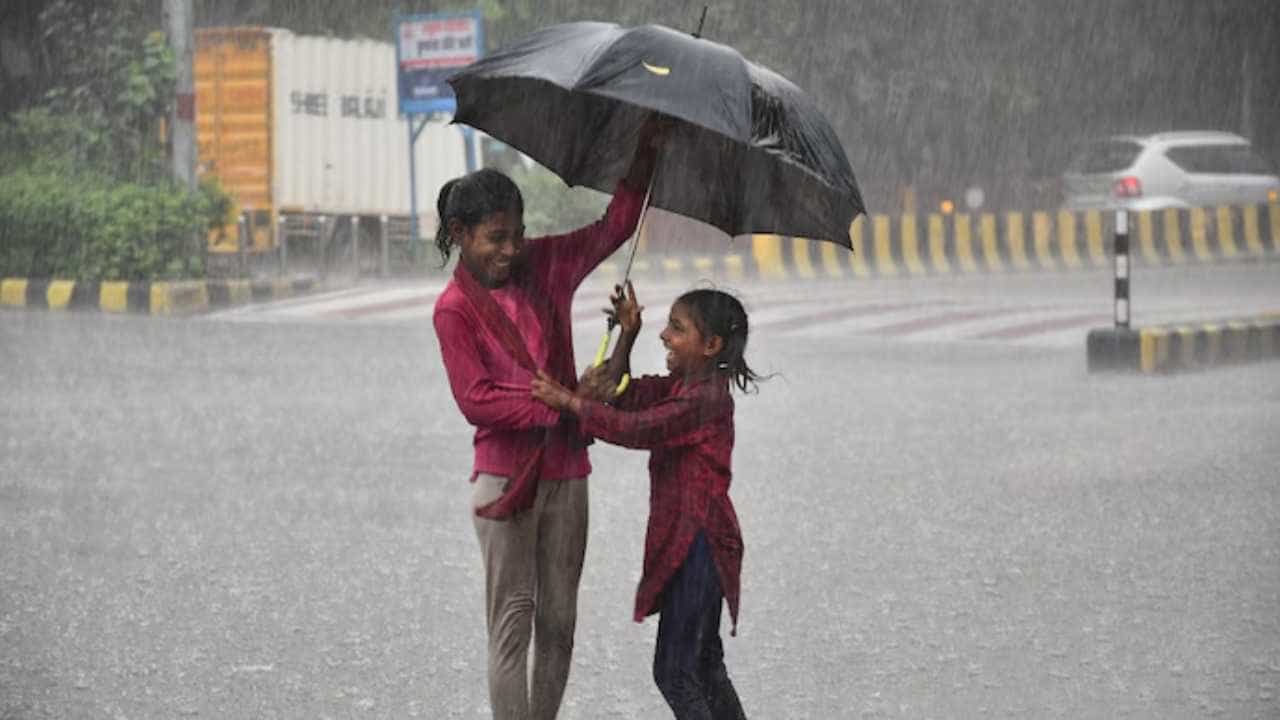Karnataka Weather Forecast: ಇಂದು ಕರಾವಳಿ, ಒಳನಾಡಿನಲ್ಲಿ ಮಳೆಯ ಸಾಧ್ಯತೆ Karnataka Weather Forecast: ಇಂದು ಕರಾವಳಿ, ಒಳನಾಡಿನಲ್ಲಿ ಮಳೆಯ ಸಾಧ್ಯತೆ