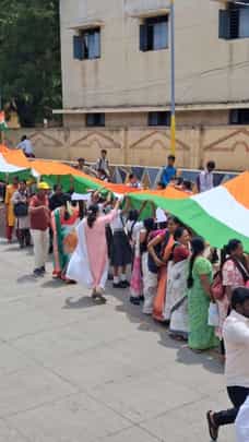 ಬಳ್ಳಾರಿ: 350 ಮೀ ಉದ್ದದ ಭವ್ಯ ತಿರಂಗಾ ಯಾತ್ರೆ