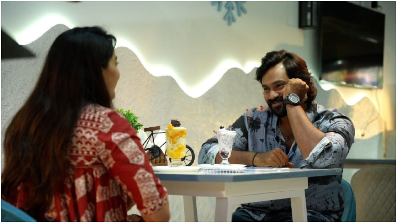 ‘ಸು ಫ್ರಮ್ ಸೋ’ ಖ್ಯಾತಿಯ ಶನೀಲ್ ಗೌತಮ್ ಅವರು ‘ಟಾಸ್’ ಚಿತ್ರಕ್ಕೆ ಕ್ರಿಯೇಟಿವ್ ಹೆಡ್ ಆಗಿ ಕೆಲಸ ಮಾಡಿದ್ದಾರೆ. ಈ ಸಿನಿಮಾವನ್ನು ಸೆಪ್ಟೆಂಬರ್ 18ರಂದು ಬಿಡುಗಡೆ ಮಾಡಲು ತಯಾರಿ ನಡೆಯುತ್ತಿದೆ. ಸದ್ಯದಲ್ಲೇ ಸಿನಿಮಾ ಬಗ್ಗೆ ಹೆಚ್ಚಿನ ಮಾಹಿತಿಯನ್ನು ಚಿತ್ರತಂಡ ಹಂಚಿಕೊಳ್ಳಲಿದೆ.