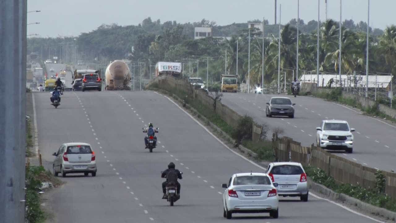 ತುಮಕೂರು-ಬೆಂಗಳೂರು ಮೆಟ್ರೋ ಸಂಪರ್ಕ ಯೋಜನೆ: ಕೇಂದ್ರದ ಅನುಮತಿಗೆ ರಾಜ್ಯ ಸರ್ಕಾರ ಪತ್ರ! ತುಮಕೂರು-ಬೆಂಗಳೂರು ಮೆಟ್ರೋ ಸಂಪರ್ಕ ಯೋಜನೆ: ಕೇಂದ್ರದ ಅನುಮತಿಗೆ ರಾಜ್ಯ ಸರ್ಕಾರ ಪತ್ರ!