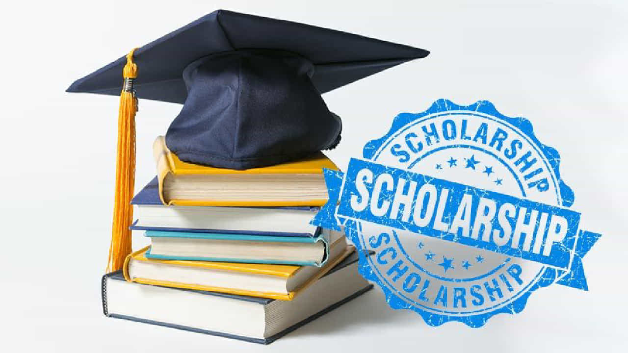 UGC Scholarship: ಸ್ನಾತಕೋತ್ತರ ವಿದ್ಯಾರ್ಥಿಗಳಿಗೆ ಯುಜಿಸಿ ಗುಡ್​​ನ್ಯೂಸ್​; ವರ್ಷಕ್ಕೆ 1.5 ಲಕ್ಷ ರೂ. ವಿದ್ಯಾರ್ಥಿವೇತನ!