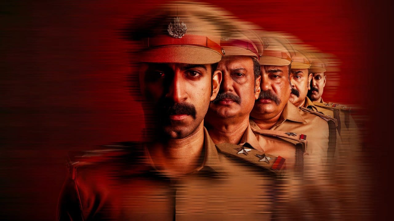 ಒಂದರ ಹಿಂದೊಂದು ಸೂಪರ್ ಹಿಟ್ ಸಸ್ಪೆನ್ಸ್ ಥ್ರಿಲ್ಲರ್ ಸಿನಿಮಾಗಳನ್ನು ನೀಡುತ್ತಿರುವ ಮಲಯಾಳಂ ಚಿತ್ರರಂಗದ ಮತ್ತೊಂದು ಸಸ್ಪೆನ್ಸ್ ಥ್ರಿಲ್ಲರ್ ಸಿನಿಮಾ ‘ಉಯಿರ್’ ಇದೀಗ ಜಿಯೋ ಹಾಟ್ಸ್ಟಾರ್ನಲ್ಲಿ ವೀಕ್ಷಣೆಗೆ ಲಭ್ಯವಿದೆ. ಸಿನಿಮಾನಲ್ಲಿ ರೋಷನ್ ಮ್ಯಾಥ್ಯೂ ನಾಯಕನಾಗಿ ನಟಿಸಿದ್ದಾರೆ.
