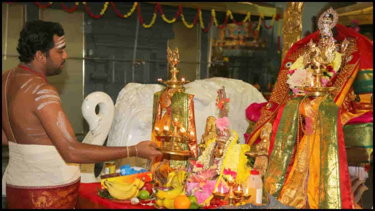 ಶ್ರಾವಣ ಮಾಸದ ವಿಶೇಷ: ವರಲಕ್ಷ್ಮಿ ಪೂಜೆ, ಹಯಗ್ರೀವ ಜಯಂತಿ ಮತ್ತು ಲಕ್ಷ್ಮಿ ತತ್ವದ ಆಧ್ಯಾತ್ಮಿಕ ರಹಸ್ಯ