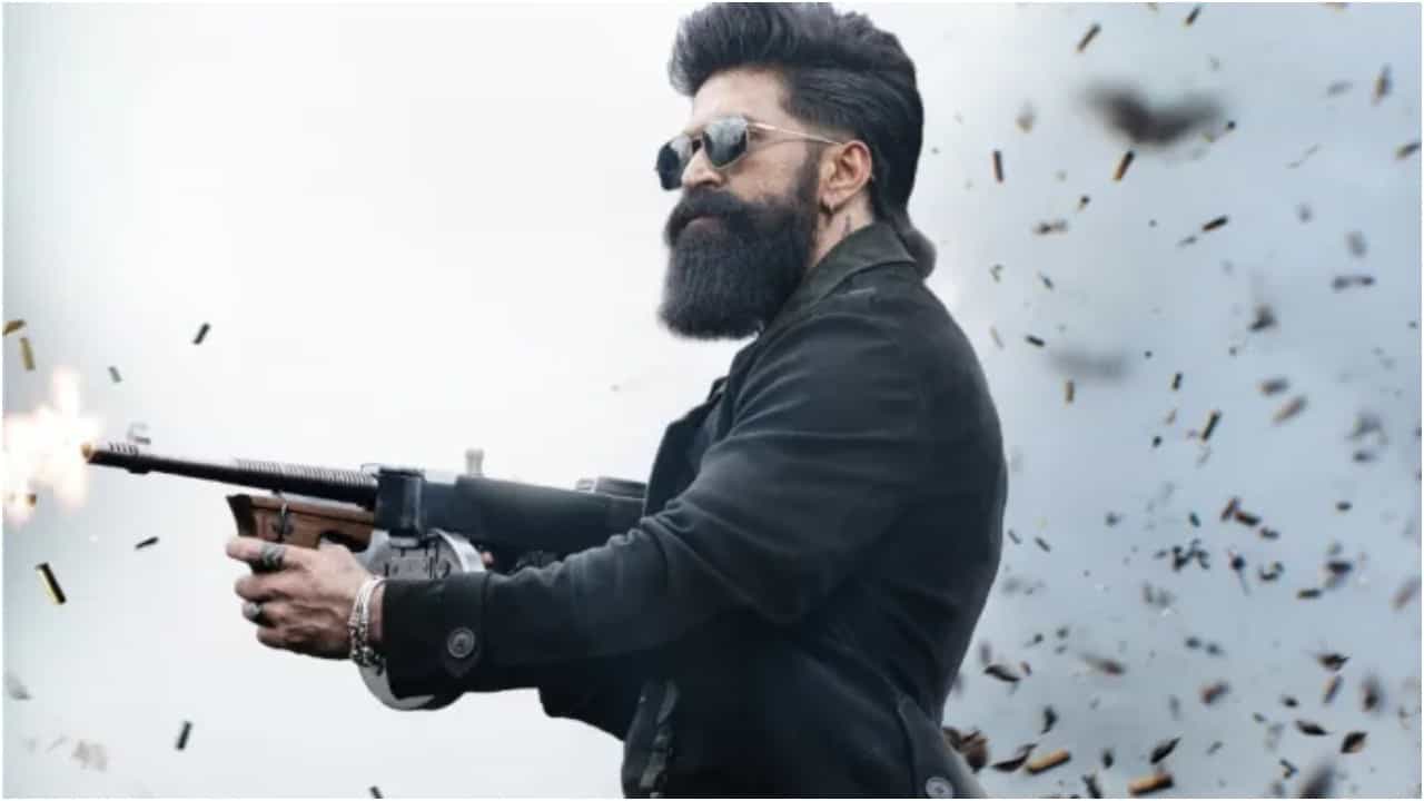 'ಕೆಜಿಎಫ್ 3' ಮಾಡದೆ ಹೊಸ ರಿಸ್ಕ್ ತಗೊಂಡಿದ್ದೇಕೆ? ಕೊನೆಗೂ ಮೌನ ಮುರಿದ ನಟ ಯಶ್ 'ಕೆಜಿಎಫ್ 3' ಮಾಡದೆ ಹೊಸ ರಿಸ್ಕ್ ತಗೊಂಡಿದ್ದೇಕೆ? ಕೊನೆಗೂ ಮೌನ ಮುರಿದ ನಟ ಯಶ್