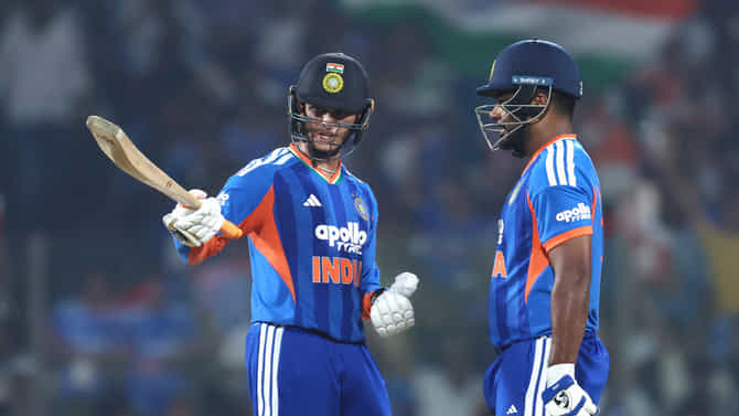 6 ಓವರ್​ಗಳಲ್ಲಿ 100 ರನ್..! ದಾಖಲೆ ಬರೆದ ಟೀಂ ಇಂಡಿಯಾ