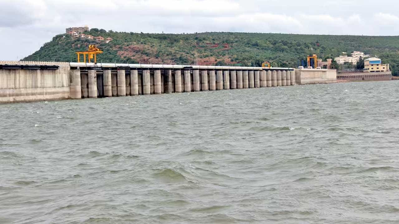 ಕರ್ನಾಟಕದ ಪ್ರಮುಖ ಜಲಾಶಯಗಳ ಇಂದಿನ ನೀರಿನ ಮಟ್ಟ: ಆಲಮಟ್ಟಿ, ಕೆಆರ್ಎಸ್, ಹೇಮಾವತಿ ಡ್ಯಾಂ ವಿವರ ಕರ್ನಾಟಕದ ಪ್ರಮುಖ ಜಲಾಶಯಗಳ ಇಂದಿನ ನೀರಿನ ಮಟ್ಟ: ಆಲಮಟ್ಟಿ, ಕೆಆರ್ಎಸ್, ಹೇಮಾವತಿ ಡ್ಯಾಂ ವಿವರ