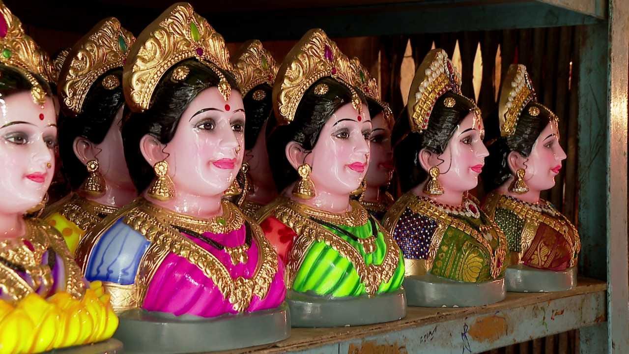 ಸರ್ಕಾರಿ ಆದೇಶವನ್ನು ಪ್ರತಿಯೊಬ್ಬರೂ ಪಾಲಿಸಬೇಕು ಎಂದು ಸ್ಪಷ್ಟಪಡಿಸಿರುವ ಸಚಿವರು, ಕಟ್ಟುನಿಟ್ಟಿನ ಕ್ರಮ ಕೈಗೊಳ್ಳುವುದು ಅನಿವಾರ್ಯ ಎಂದಿದ್ದಾರೆ. ಜಲಮೂಲಗಳನ್ನು ರಕ್ಷಿಸಲು ಪಿಒಪಿ ಮೂರ್ತಿಗಳ ಬಳಕೆಯನ್ನು ಸಂಪೂರ್ಣವಾಗಿ ನಿಷೇಧಿಸಲಾಗಿದ್ದು, ನಿಯಮ ಮೀರಿ ಪಿಒಪಿ ಮೂರ್ತಿ ತಯಾರಿಸುವ ಹಾಗೂ ಮಾರಾಟ ಮಾಡುವವರ ವಿರುದ್ಧ ಕಾನೂನು ರೀತ್ಯ ಕಠಿಣ ಕ್ರಮ ಕೈಗೊಳ್ಳಲಾಗುವುದು.