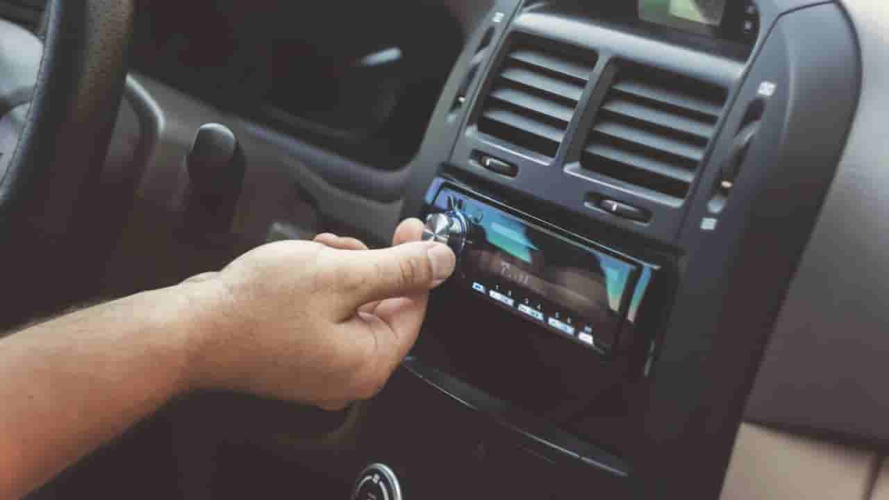 Auto Tips: ಕಾರಿನಲ್ಲಿ ಜೋರಾಗಿ ಮ್ಯೂಸಿಕ್ ಹಾಕುತ್ತಿದ್ದೀರಾ? ಇಷ್ಟು ದಂಡ ಬೀಳಬಹುದು, ನಿಯಮ ತಿಳಿಯಿರಿ