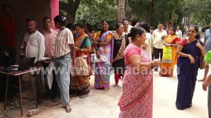 ಅನ್ನಭಾಗ್ಯಕ್ಕೂ ಸರ್ವರ್ ಕಾಟ: ಪಡಿತರಕ್ಕಾಗಿ ದಿನವಿಡೀ ಕಾದು ನಿಲ್ಲುವ ಸ್ಥಿತಿ