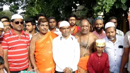 ಸಾಮೂಹಿಕ ಗಣೇಶ ವಿಸರ್ಜನೆ ವೇಳೆ ಕೋಮು ಸೌಹಾರ್ದತೆ ಮೆರೆದ ಮುಸ್ಲಿಂ ಬಾಂಧವರು