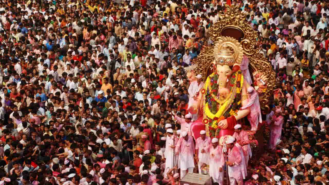ಬೆಂಗಳೂರಿನಲ್ಲಿ ಗಣೇಶೋತ್ಸವ ಸಡಗರ: ಮೊದಲ ದಿನವೇ ಬರೋಬ್ಬರಿ 1.84 ಲಕ್ಷಕ್ಕೂ ಹೆಚ್ಚು ಮೂರ್ತಿಗಳ ವಿಸರ್ಜನೆ!