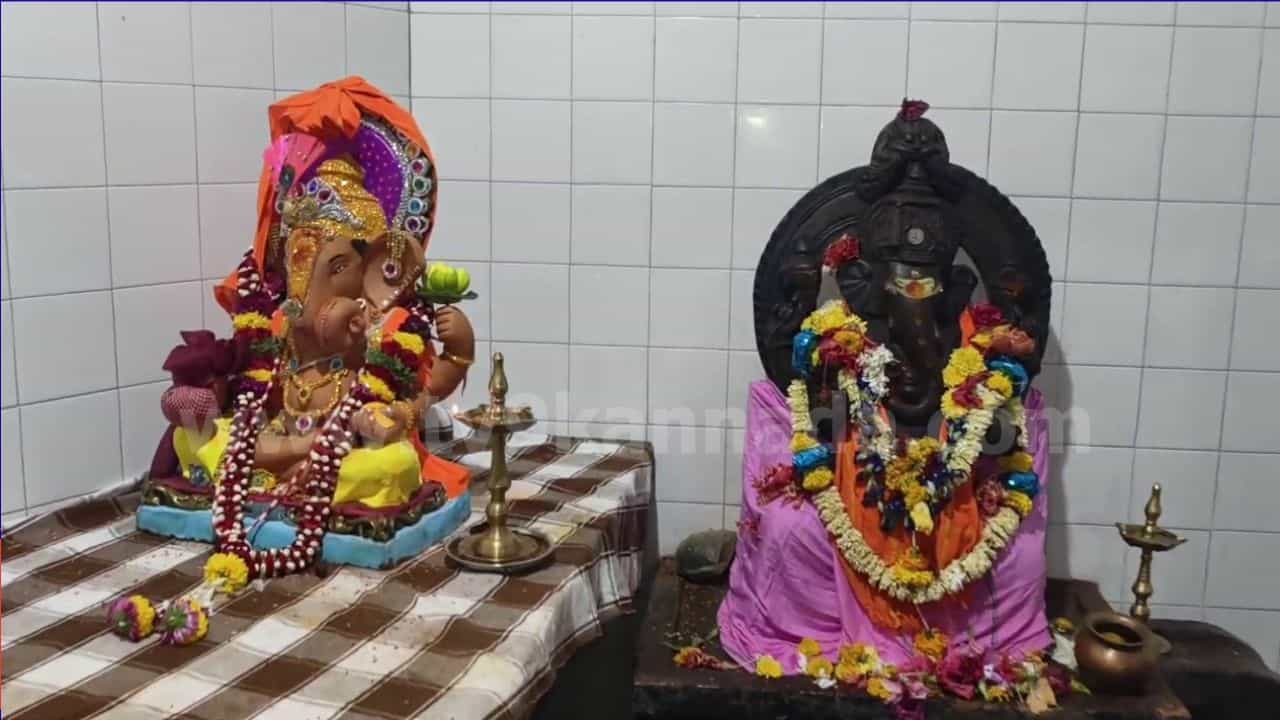 ರಾಜಬೀದಿಯಲ್ಲಿ ಮಸೀದಿ ಇದೆ ಎಂದು ಮೆರವಣಿಗೆಗೆ ಅವಕಾಶ ನೀಡದ ಪೊಲೀಸರು: ಹಾವೇರಿಯಲ್ಲಿ ಗಣೇಶ ಮೂರ್ತಿ ಮರುಪ್ರತಿಷ್ಠಾಪಿಸಿ ಪ್ರತಿಭಟನೆ ರಾಜಬೀದಿಯಲ್ಲಿ ಮಸೀದಿ ಇದೆ ಎಂದು ಮೆರವಣಿಗೆಗೆ ಅವಕಾಶ ನೀಡದ ಪೊಲೀಸರು: ಹಾವೇರಿಯಲ್ಲಿ ಗಣೇಶ ಮೂರ್ತಿ ಮರುಪ್ರತಿಷ್ಠಾಪಿಸಿ ಪ್ರತಿಭಟನೆ