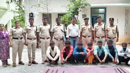 ಯಾದಗಿರಿ: ನವಿಲುಗಳನ್ನ ಬೇಟೆಯಾಡಿದ್ದ 7 ಜನರ ಬಂಧನ; 6 ನಾಡ ಬಂದೂಕು ವಶಕ್ಕೆ