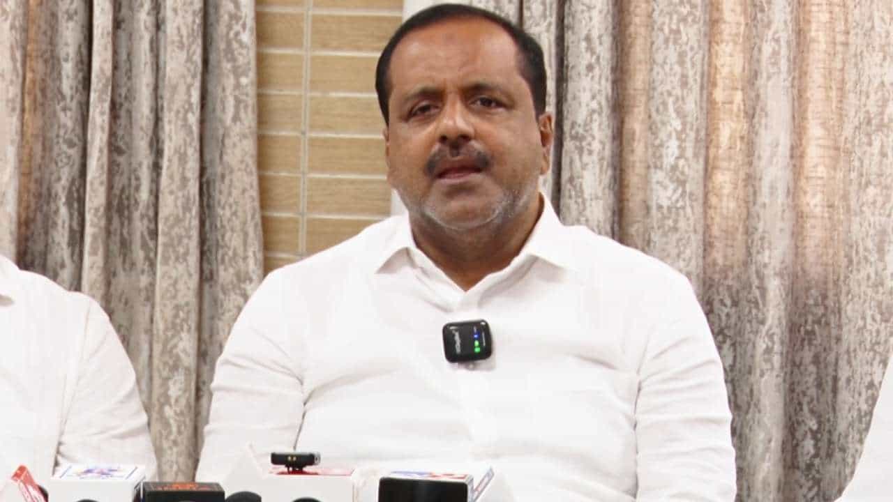 ಬಿಜೆಪಿ ಅಧಿಕಾರವಧಿಯಲ್ಲಿ ದಕ್ಷಿಣ ಕನ್ನಡಕ್ಕೆ ಏನು ಕೊಡುಗೆ ನೀಡಿದೆ?: ಯುಟಿ ಖಾದರ್ ವಾಗ್ದಾಳಿ ಬಿಜೆಪಿ ಅಧಿಕಾರವಧಿಯಲ್ಲಿ ದಕ್ಷಿಣ ಕನ್ನಡಕ್ಕೆ ಏನು ಕೊಡುಗೆ ನೀಡಿದೆ?: ಯುಟಿ ಖಾದರ್ ವಾಗ್ದಾಳಿ