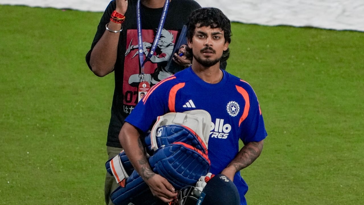 ಕಿಶನ್ ಶನಿವಾರದ ಅಭ್ಯಾಸಕ್ಕೆ ಗೈರಾಗಿದ್ದು, ಯಾವುದೇ ಗಾಯದಿಂದಾಗಿ ಅಲ್ಲ, ಬದಲಾಗಿ ಕೆಲಸದ ಹೊರೆ ಮತ್ತು ಆಯಾಸದಿಂದಾಗಿ ತೆಗೆದುಕೊಂಡ ಮುನ್ನೆಚ್ಚರಿಕೆ ಕ್ರಮ ಎಂದು ಅಯ್ಯರ್ ಸ್ಪಷ್ಟಪಡಿಸಿದ್ದಾರೆ. ಪ್ರಸ್ತುತ ವಿಶ್ವದ ನಂ. 1 ಟಿ20 ಬ್ಯಾಟ್ಸ್‌ಮನ್ ಇಶಾನ್ ಕಿಶನ್ ತಂಡದಲ್ಲಿರುವುದು ಪ್ರಮುಖ ಪ್ಲಸ್ ಪಾಯಿಂಟ್ ಆಗಿದೆ. ಶ್ರೇಯಸ್ ಅಯ್ಯರ್ ಅವರ ಹೇಳಿಕೆಯ ನಂತರ, ಅರುಣ್ ಜೇಟ್ಲಿ ಕ್ರೀಡಾಂಗಣದಲ್ಲಿ ಅಫ್ಘಾನಿಸ್ತಾನ ವಿರುದ್ಧ ಇಶಾನ್ ಮೈದಾನಕ್ಕಿಳಿಯುವುದು ಖಚಿತವಾಗಿದೆ(PC-PTI).