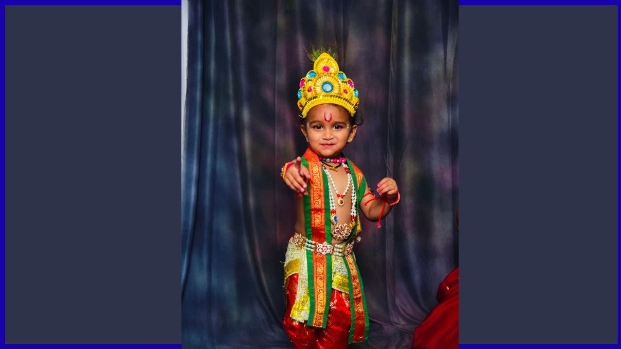 ಮುದ್ದು ಕೃಷ್ಣ: ಲಿತ್ವಿಕ್.ಪಿ, ಸ್ಥಳ:
ಮೈಸೂರು,
ತಾಯಿಯ ಹೆಸರು :ಆಶಾ.
ತಂದೆಯ ಹೆಸರು :ಪ್ರಸಾದ್