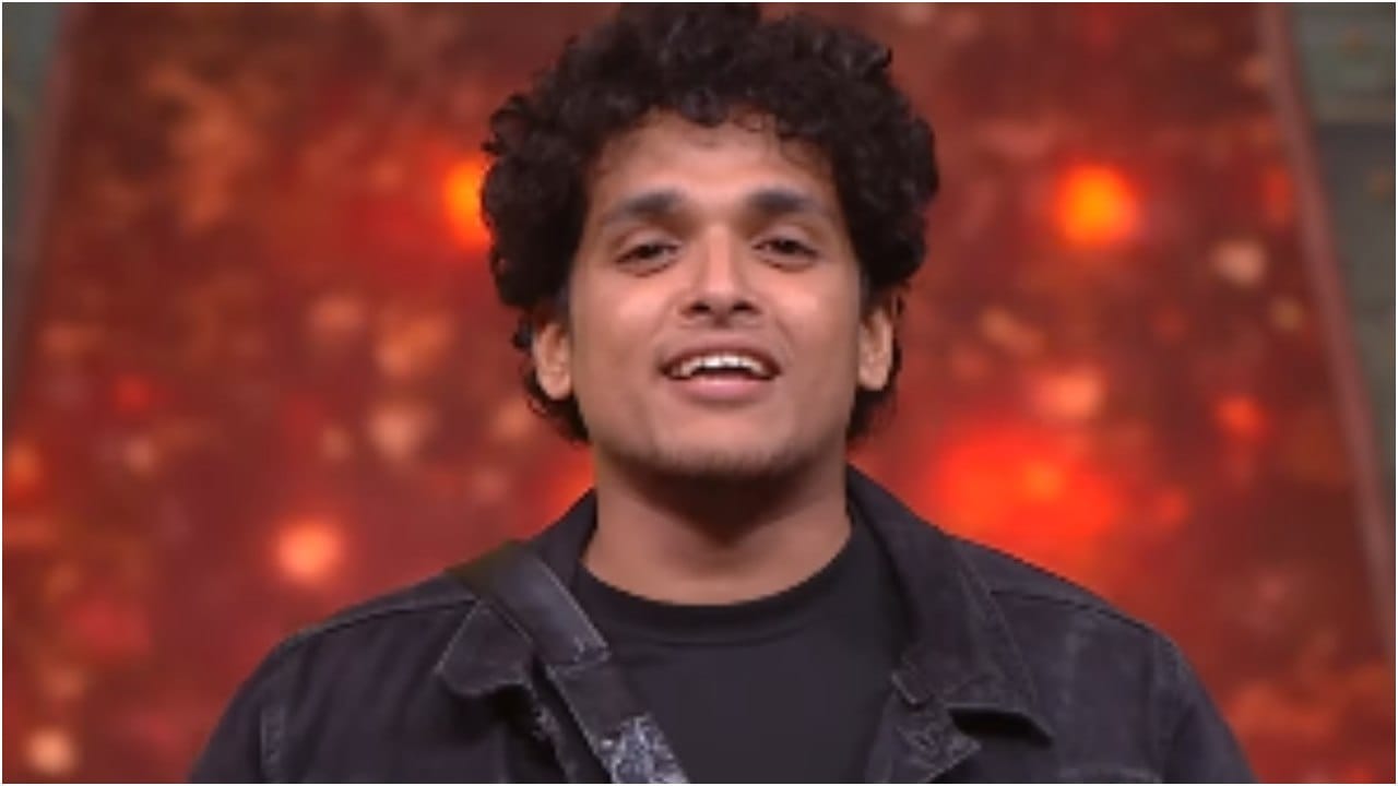 ಲಿಖಿತ್ ಗೊಂದಿ ಅವರು ದೊಡ್ಮನೆಗೆ ಎಂಟ್ರಿ ಕೊಟ್ಟಿದ್ದಾರೆ. ಅಗ್ನಿ ಪರೀಕ್ಷೆ ಎಂಬ ದೊಡ್ಡ ಪರೀಕ್ಷೆಯನ್ನು ದಾಟಿ ಅವರು ಬಿಗ್ ಬಾಸ್ ಮನೆಗೆ ಪ್ರವೇಶ ಮಾಡಿದ್ದಾರೆ. ಅವರು ಟಾಸ್ಕ್​​ಗಳನ್ನು ಉತ್ತಮವಾಗಿ ಆಡಿದ್ದರು. 