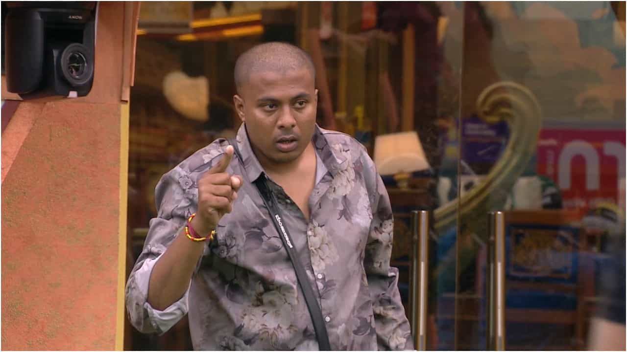 ಬಿಗ್ ಬಾಸ್ನಲ್ಲಿ ಈ ವಾರ ಪ್ರ್ಯಾಂಕ್ ಎಲಿಮಿನೇಷನ್? ಮಂಜು ಮೇಲೆ ಪ್ರಯೋಗ? ಬಿಗ್ ಬಾಸ್ನಲ್ಲಿ ಈ ವಾರ ಪ್ರ್ಯಾಂಕ್ ಎಲಿಮಿನೇಷನ್? ಮಂಜು ಮೇಲೆ ಪ್ರಯೋಗ?