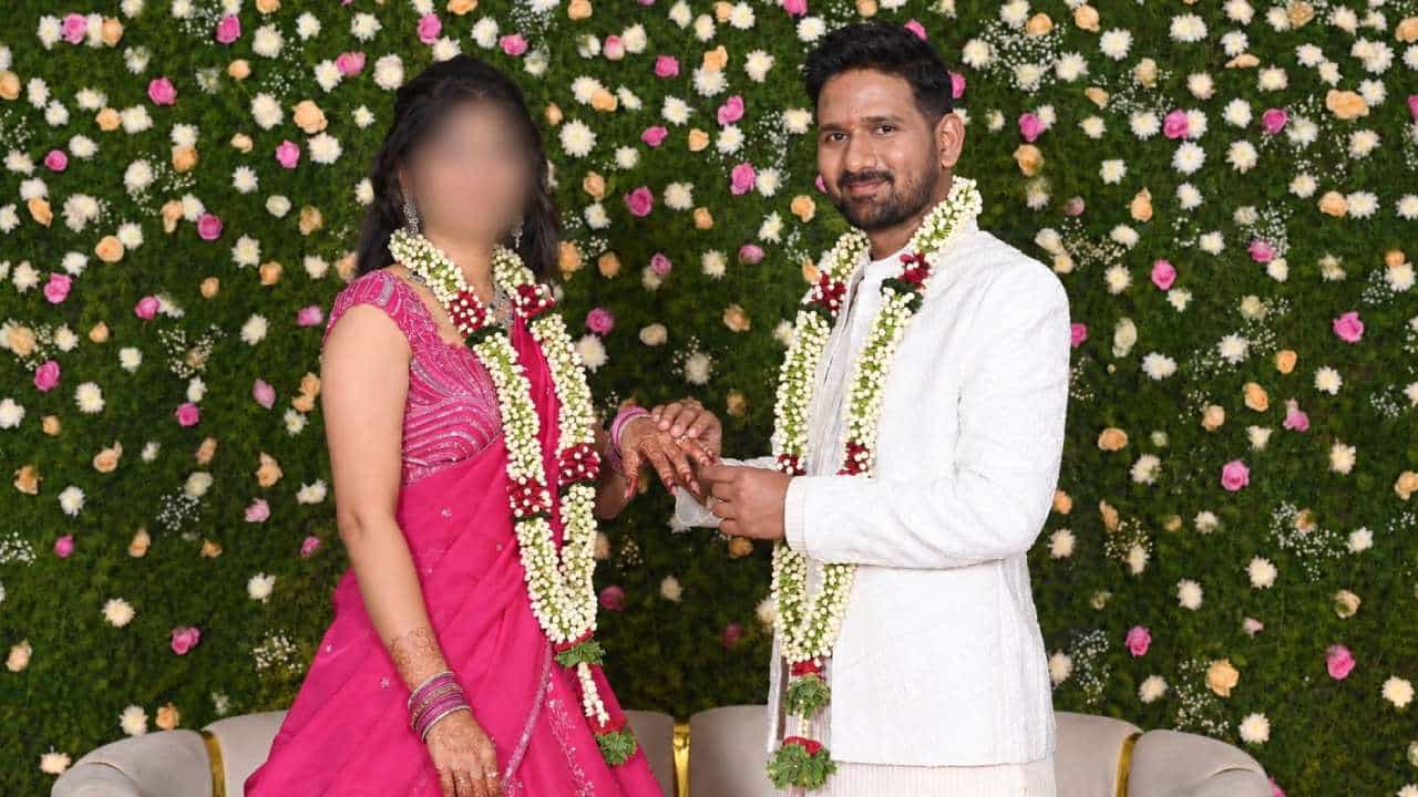 ಮದುವೆಯಾಗುವುದಾಗಿ ನಂಬಿಸಿ ಲೈಂಗಿಕ ದೌರ್ಜನ್ಯ: ಯುವಕ ಸೇರಿ ಆತನ ಕುಟುಂಬಸ್ಥರ ವಿರುದ್ಧ ಯುವತಿ ದೂರು ಮದುವೆಯಾಗುವುದಾಗಿ ನಂಬಿಸಿ ಲೈಂಗಿಕ ದೌರ್ಜನ್ಯ: ಯುವಕ ಸೇರಿ ಆತನ ಕುಟುಂಬಸ್ಥರ ವಿರುದ್ಧ ಯುವತಿ ದೂರು