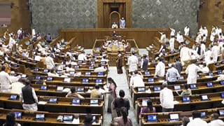 ಭಾರತದ ಸಂವಿಧಾನಕ್ಕಿದೆ ಭಾರೀ ಭದ್ರತೆ; ಲೋಕಸಭೆ ವಿಧೇಯಕ ವಿಫಲವಾಗಿದ್ದು ತಾಜಾ ನಿದರ್ಶನ