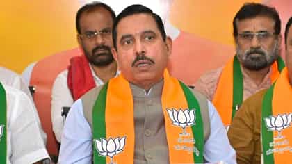 'ನಾಚಿಕೆ, ಮಾನ, ಮರ್ಯಾದೆ ಇಲ್ವಾ?': ಪ್ರಹ್ಲಾದ್​ ಜೋಶಿ ಕಿಡಿ