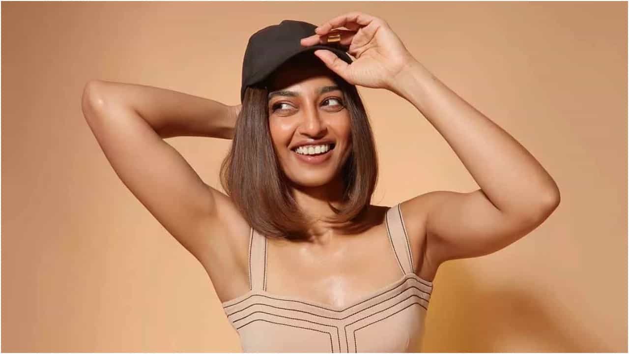 ಲೀಕ್ ಆದ ನನ್ನ ಖಾಸಗಿ ವಿಡಿಯೋನ ವಾಚ್ಮನ್ ಕೂಡ ನೋಡುತ್ತಿದ್ದ; ರಾಧಿಕಾ ಆಪ್ಟೆ ಲೀಕ್ ಆದ ನನ್ನ ಖಾಸಗಿ ವಿಡಿಯೋನ ವಾಚ್ಮನ್ ಕೂಡ ನೋಡುತ್ತಿದ್ದ; ರಾಧಿಕಾ ಆಪ್ಟೆ