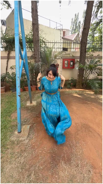 ಮಕ್ಕಳಂತೆ ಆಟವಾಡಿ ಖುಷಿಪಟ್ಟ ನಟಿ ರಾಗಿಣಿ ದ್ವಿವೇದಿ
