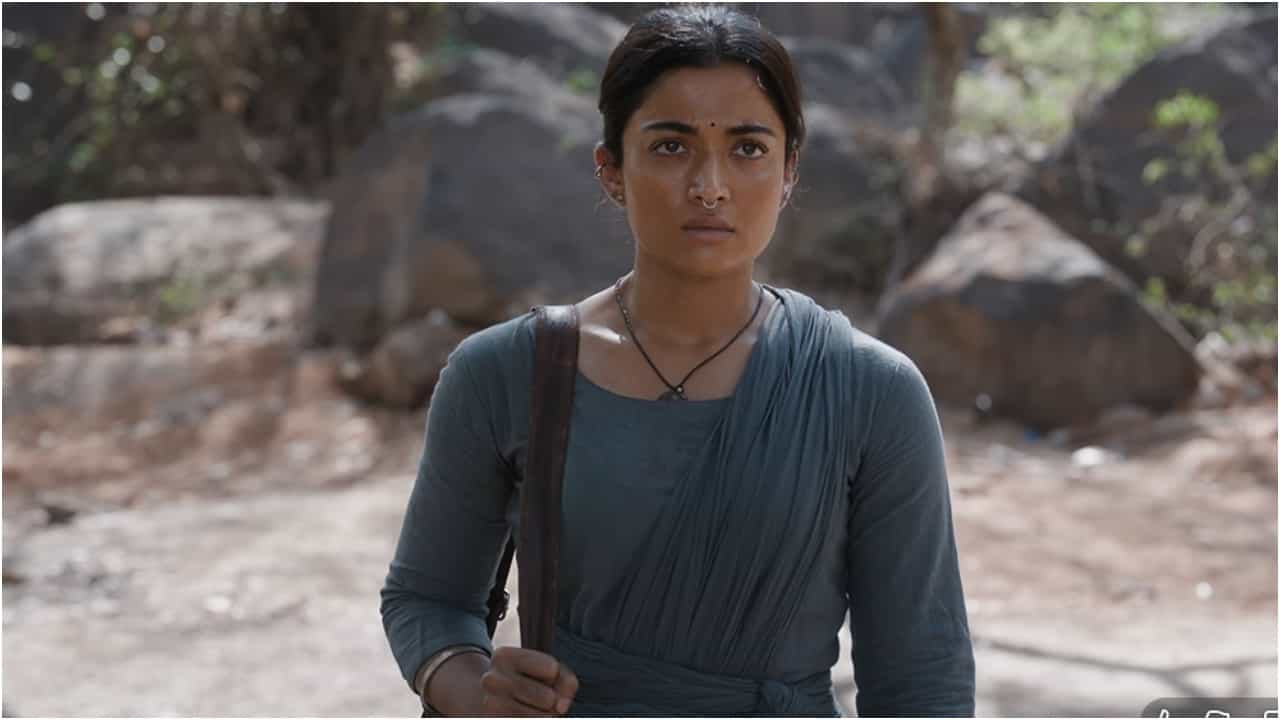 ರಶ್ಮಿಕಾ ಮಂದಣ್ಣ ನಟನೆಯ ‘ಮೈಸಾ’ ಟೀಸರ್ ರಿಲೀಸ್; ನಟಿಯ ಮಾಸ್ ಅವತಾರಕ್ಕೆ ಫ್ಯಾನ್ಸ್ ಫಿದಾ ರಶ್ಮಿಕಾ ಮಂದಣ್ಣ ನಟನೆಯ ‘ಮೈಸಾ’ ಟೀಸರ್ ರಿಲೀಸ್; ನಟಿಯ ಮಾಸ್ ಅವತಾರಕ್ಕೆ ಫ್ಯಾನ್ಸ್ ಫಿದಾ