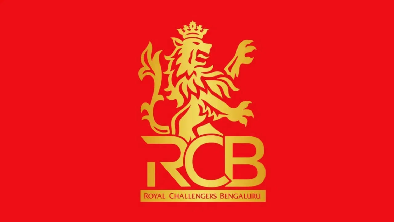 ರಾಯಲ್ ಚಾಲೆಂಜರ್ಸ್ ಬೆಂಗಳೂರು (RCB): ಹಾಲಿ ಚಾಂಪಿಯನ್ಸ್ ಆರ್ಸಿಬಿ ಬಳಿ ಪ್ರಸ್ತುತ 1.15 ಕೋಟಿ ರೂ. ಬಾಕಿ ಉಳಿದಿದ್ದು, ಹರಾಜಿನಲ್ಲಿ ಒಟ್ಟು 5 ಆಟಗಾರ್ತಿಯರನ್ನು ಖರೀದಿಸಬಹುದಾಗಿದೆ. ಇದರಲ್ಲಿ 2 ವಿದೇಶಿ ಆಟಗಾರ್ತಿಯರ ಸ್ಲಾಟ್ಗಳು ಸೇರಿವೆ.