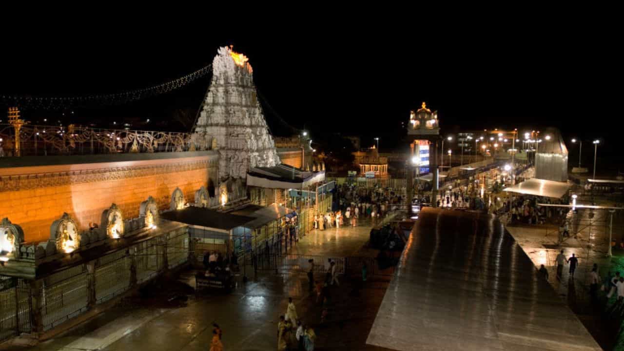 ತಿರುಮಲದಲ್ಲಿ ಸಾಲಕಟ್ಲ ಬ್ರಹ್ಮೋತ್ಸವದ ಸಂಭ್ರಮ: ಸಾಮಾನ್ಯ ಭಕ್ತರಿಗೆ ದರ್ಶನದ ಆದ್ಯತೆ ಹಾಗೂ ವಿಐಪಿ ಬ್ರೇಕ್ ರದ್ದು