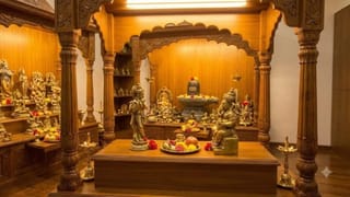 ಮನೆಯ ಪೂಜಾ ಕೊಠಡಿಯಲ್ಲಿ ದೇವರ ವಿಗ್ರಹ ಎದುರುಬದುರಾಗಿ ಏಕೆ ಇಡಬಾರದು? ವಾಸ್ತು ನಿಯಮಗಳಿವು!