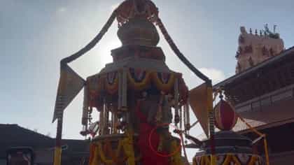 ವಿಟ್ಲಪಿಂಡಿ ಉತ್ಸವದ ವೇಳೆ ಅವಘಡ: ಶ್ರೀಗಳ ಕೈಯಿಂದ ಬಿದ್ದ ಕೃಷ್ಣನ ಮೂರ್ತಿ